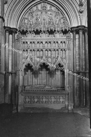 DETAIL OF ARCARDING IN LADY CHAPEL